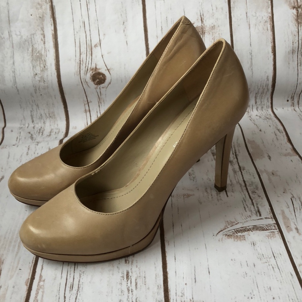 Bcbgeneration Nude Platform Pump. 8.5 - image 1